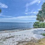 beaches in cedar key florida featured image